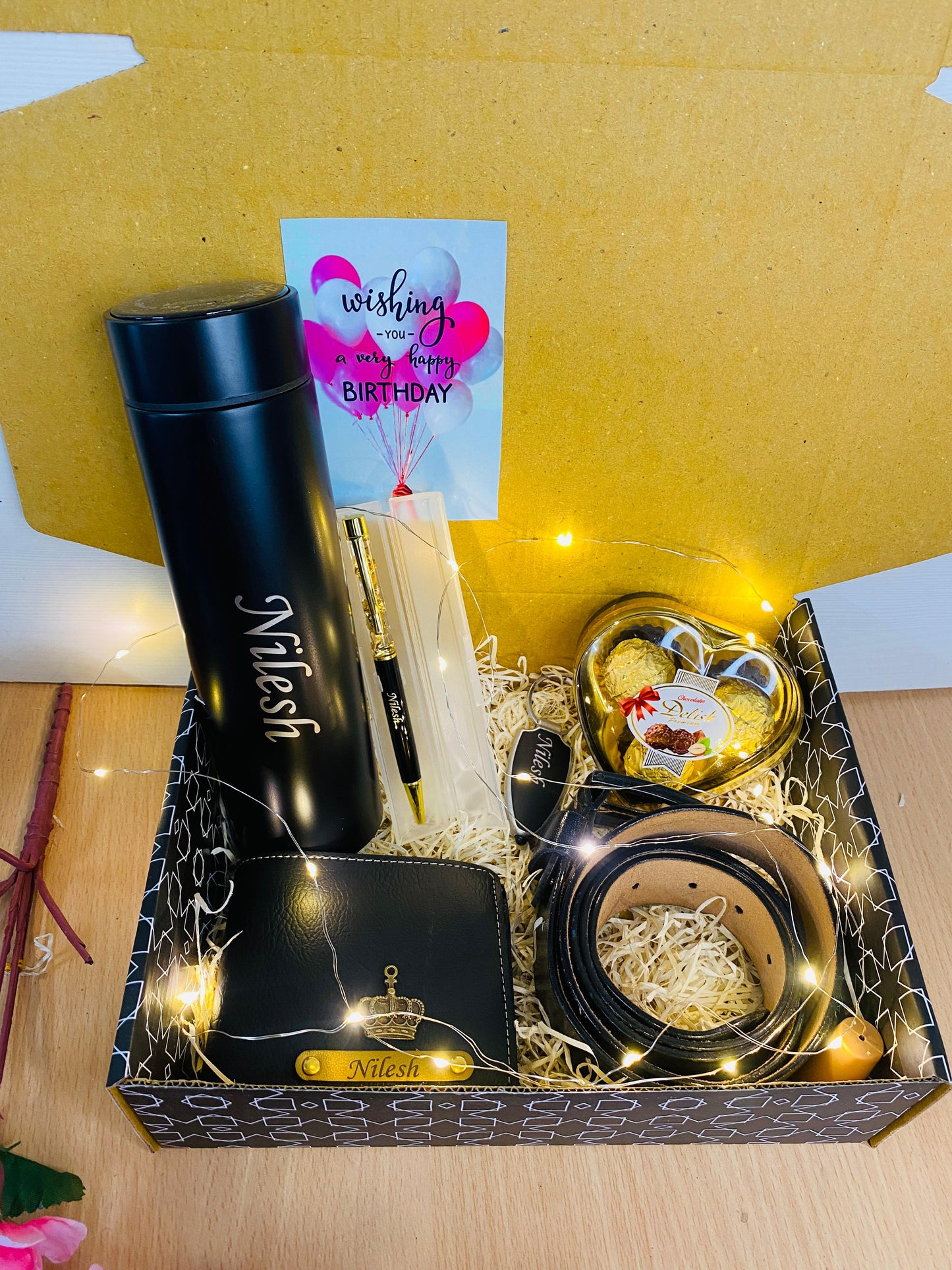 Hamper box for him
