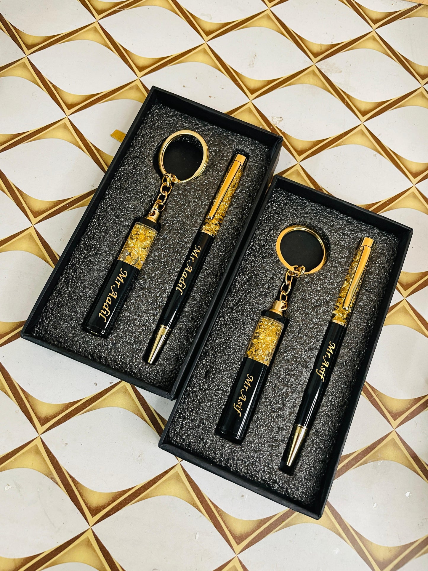 Gold flake pen keychain combo